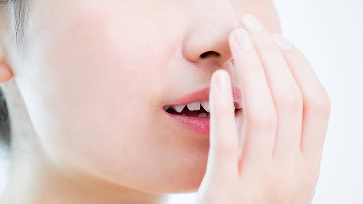 口臭の原因と7つの予防策。あなたは知っていますか？